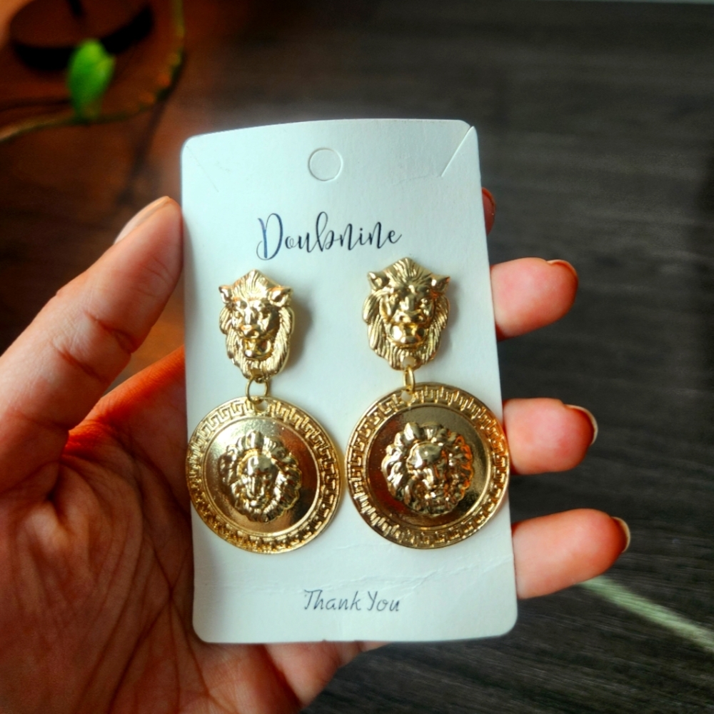 Lion 🦁 Drop Earrings